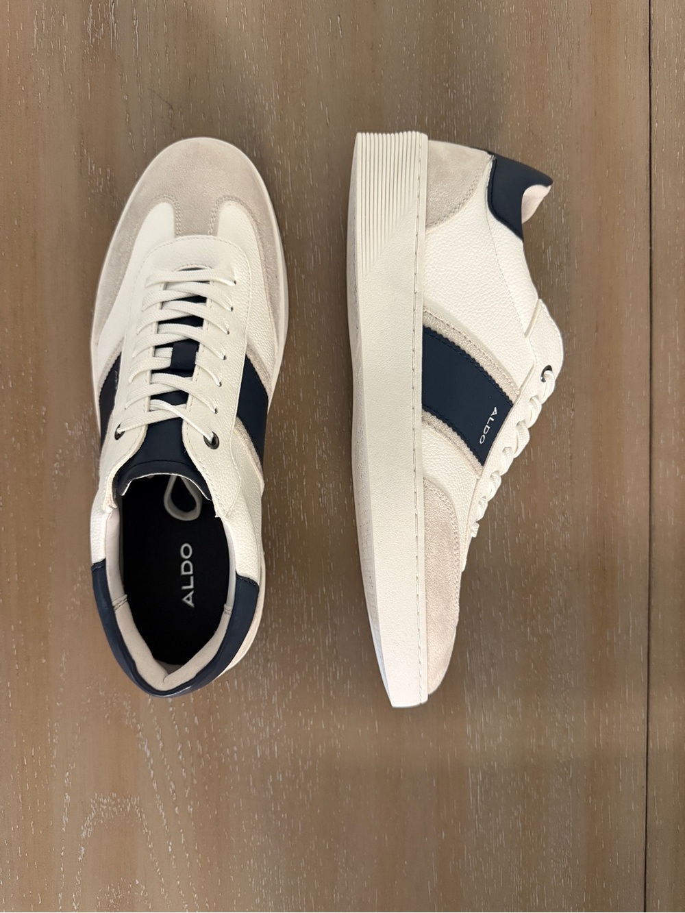 ALDO White and Navy Men's Low-Top Sneakers